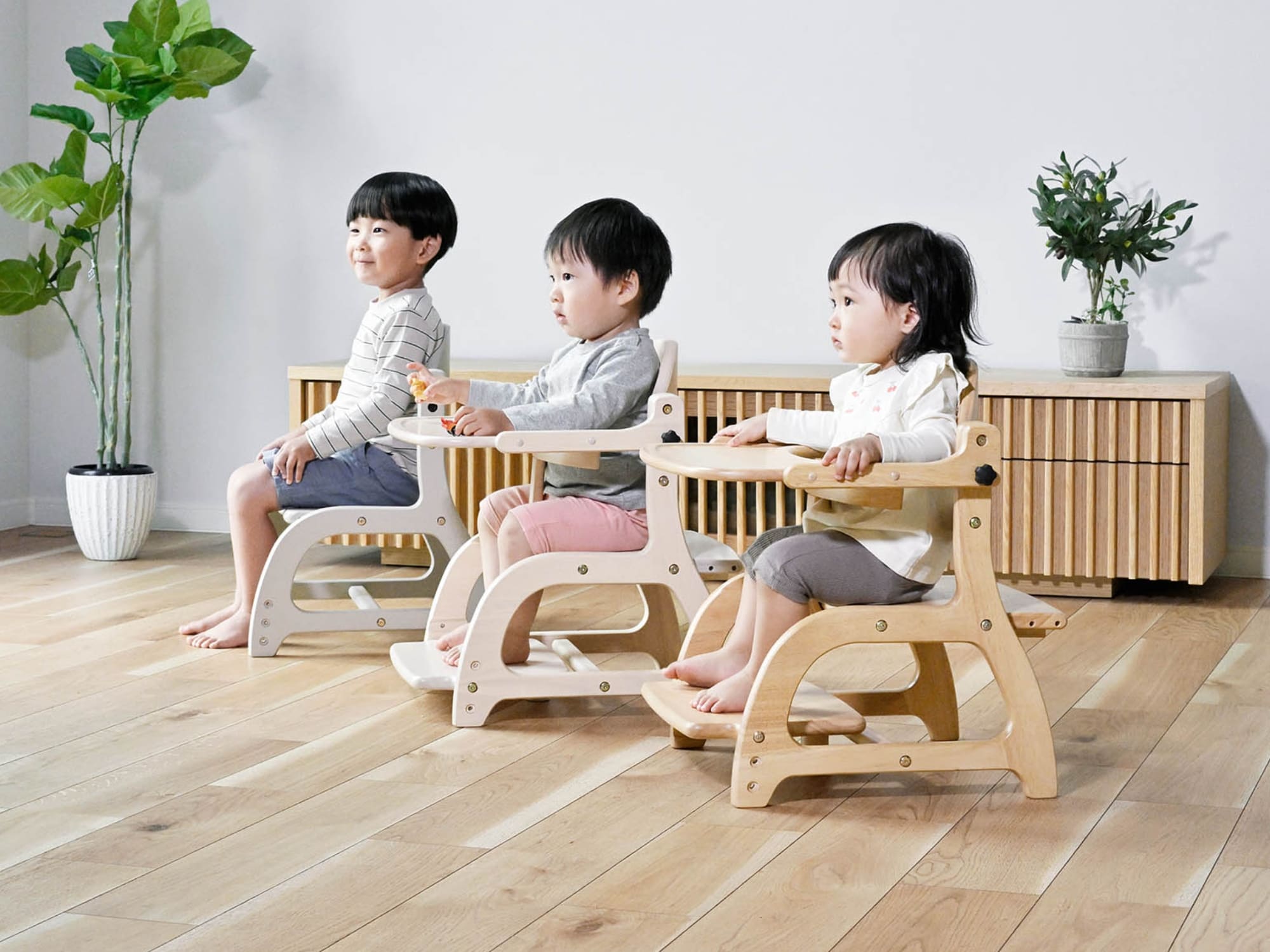 すくすくローチェア　sukusuku low chair 2脚セット sukusuku-lowchair | yamatoya co.,ltd. ベビーチェア・ベビー